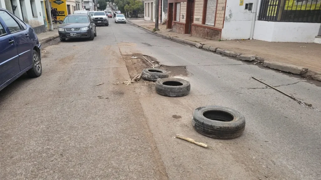 Malestar vecinal por mal estado de calles jujeñas