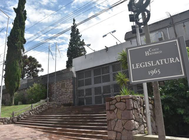 Reiteran las crìticas por falta de actividad en la Legislatura