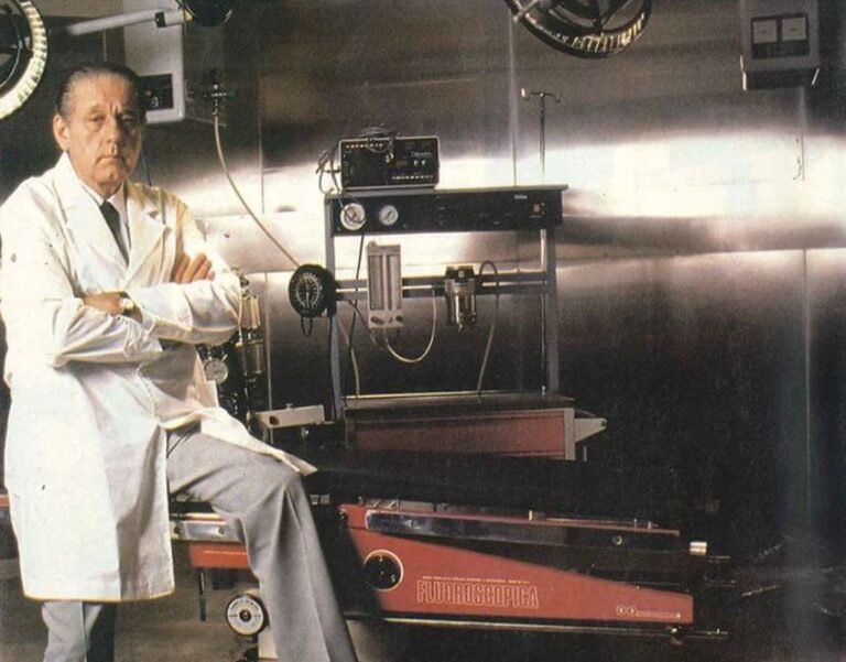 Hoy 12 de julio: Día de la Medicina Social