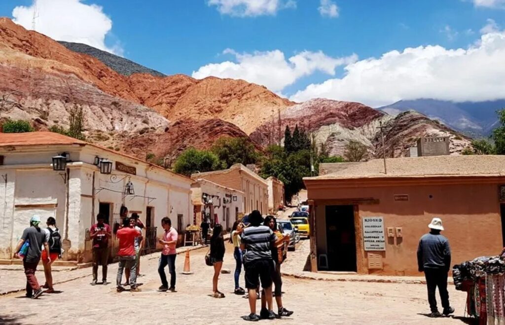 Fiscalía evaluará investigar presuntas irregularidades en Turismo