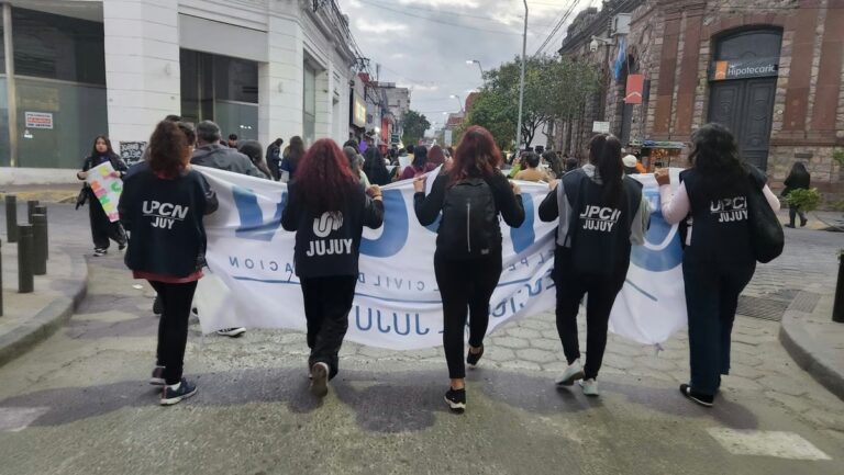 Trabajadores estatales reclaman la reapertura de paritarias en Jujuy
